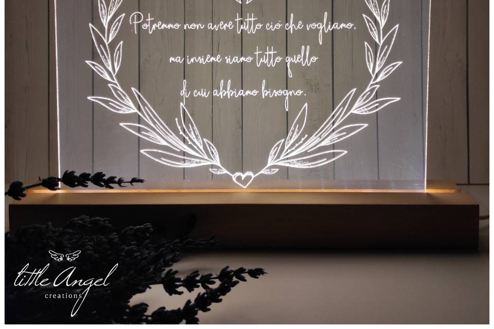 Lampada led con frase