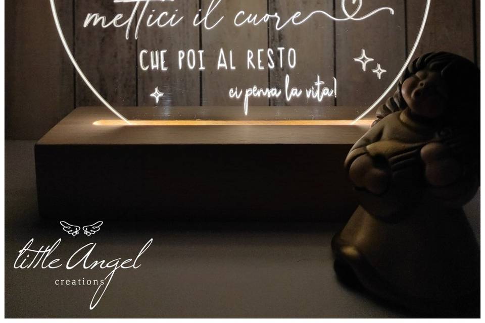 Lampada led con frase