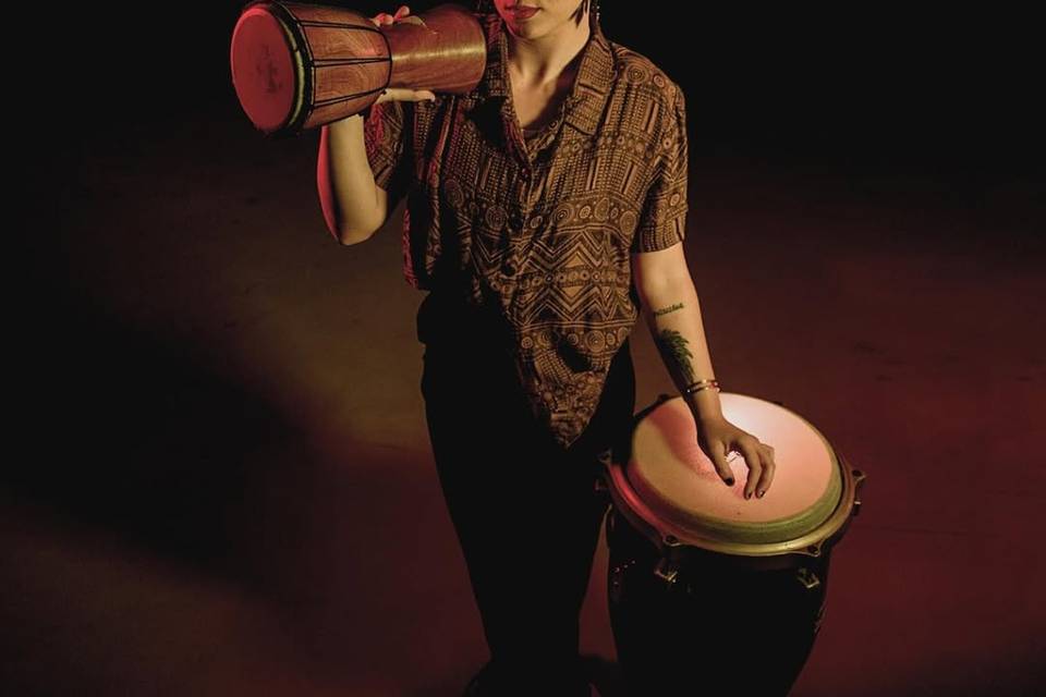 Lisa Bassotto - Dj/Percussionista