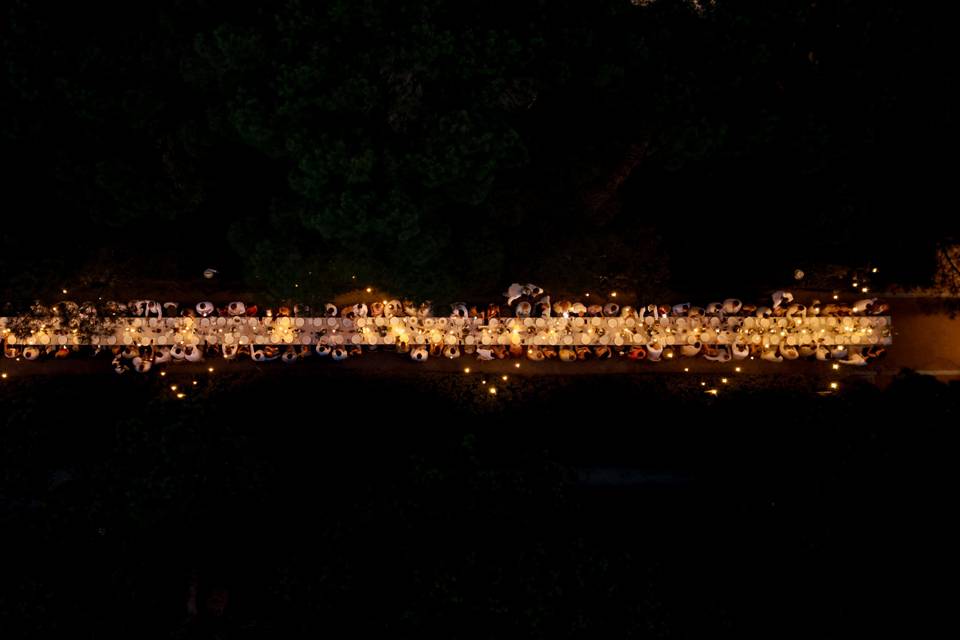The dinner lights