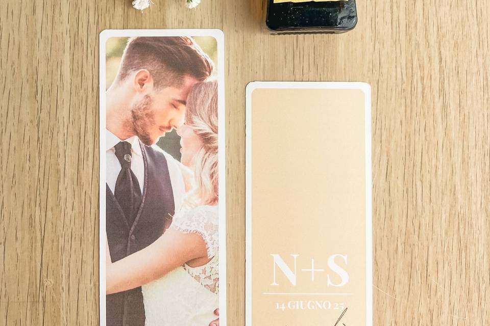 Segnalibro e mini liquore