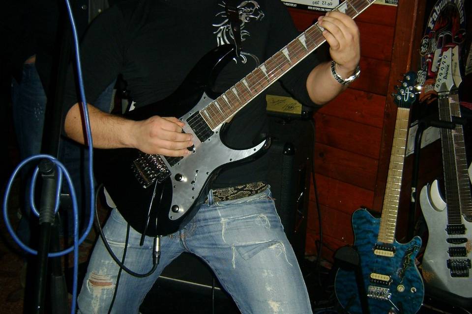 Erjon guitar