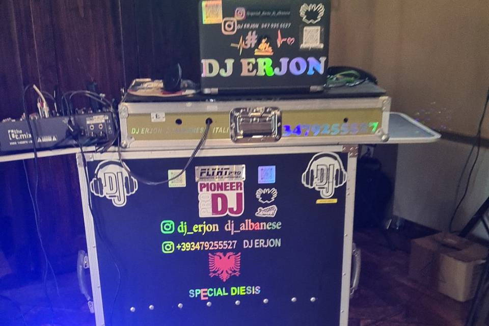 Dj Erjon postazione dj