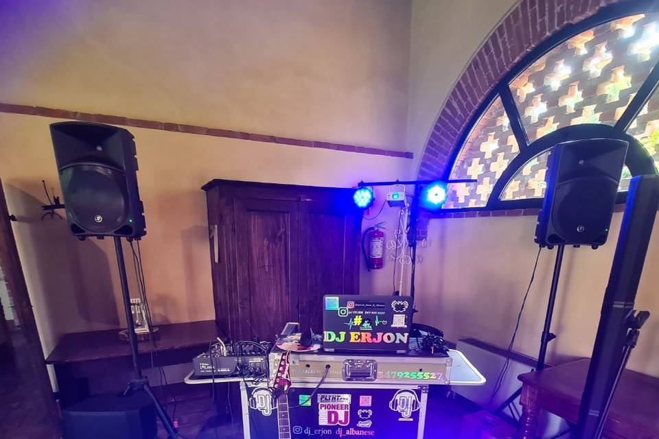 Dj Erjon postazione