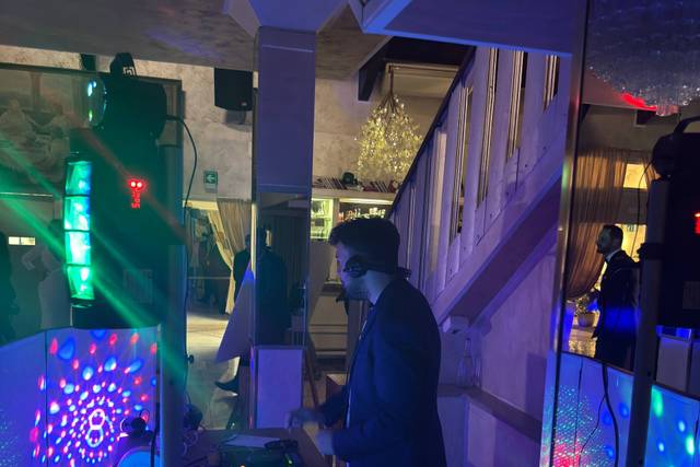 DJ set party