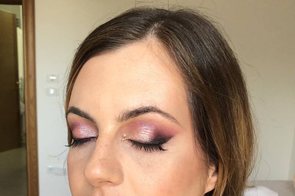 Pink eyeshadow