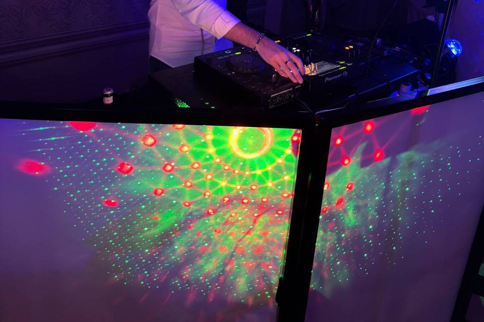 DJ set party
