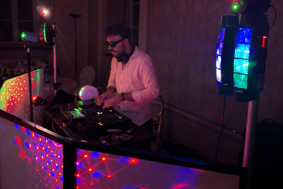 DJ set party