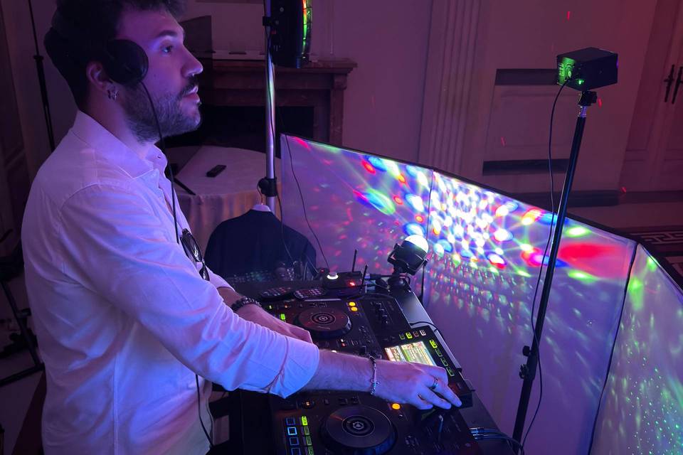 DJ set party