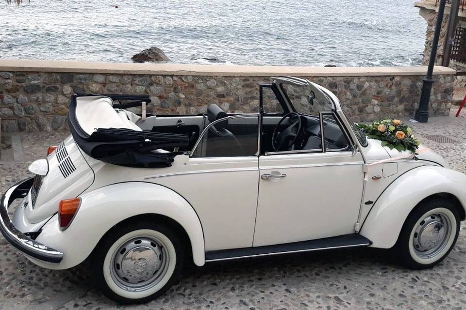 Maggiolino cabriolet bianco