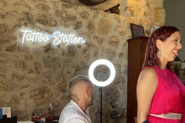 Tattoo station