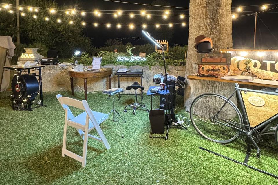 Tattoo station