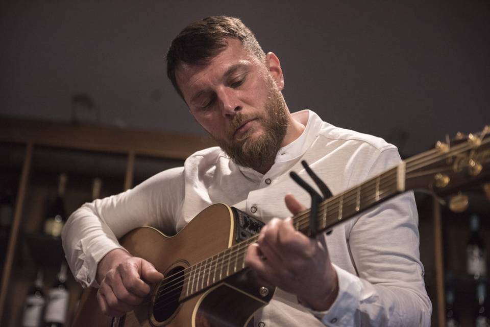 Claudio e la sua chitarra