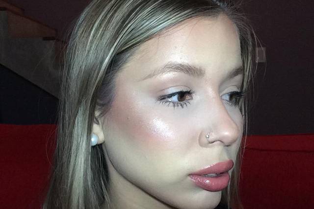 Cielo D Make-up