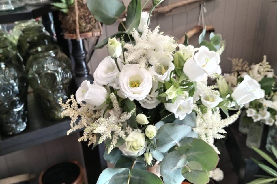 White bouquet