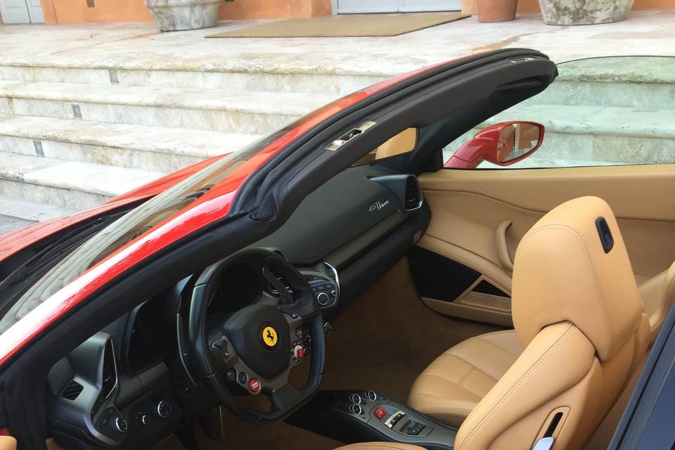 Ferrari 458 Spider Interior