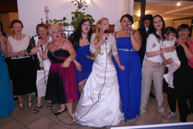 Sposa con amiche