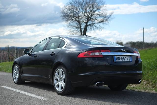 Jaguar xf