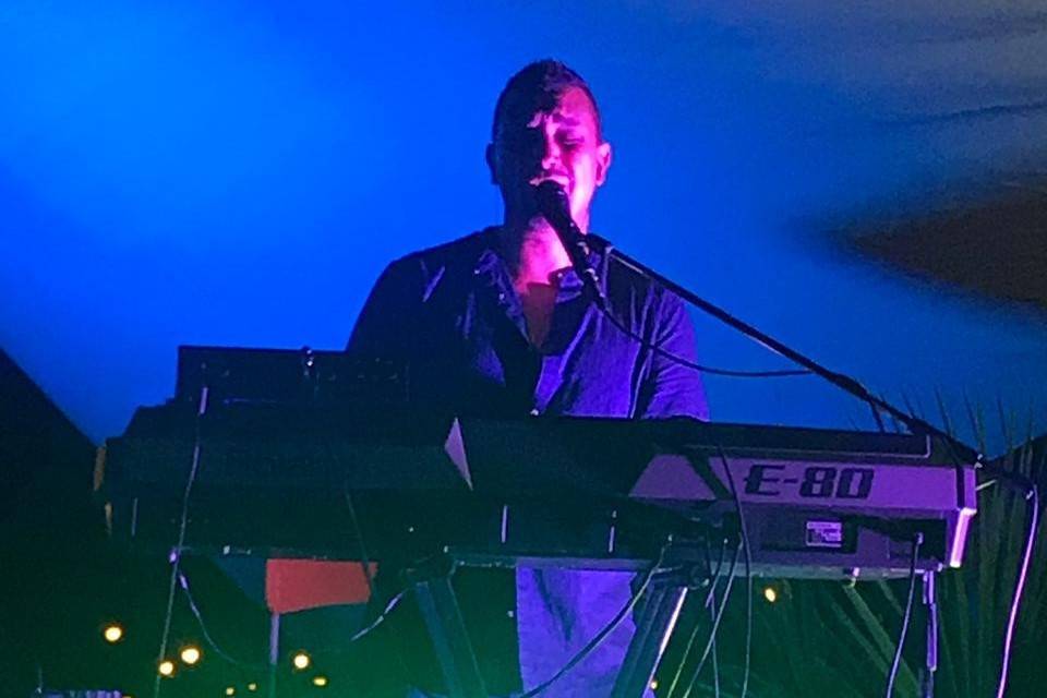 Pianobar moderno