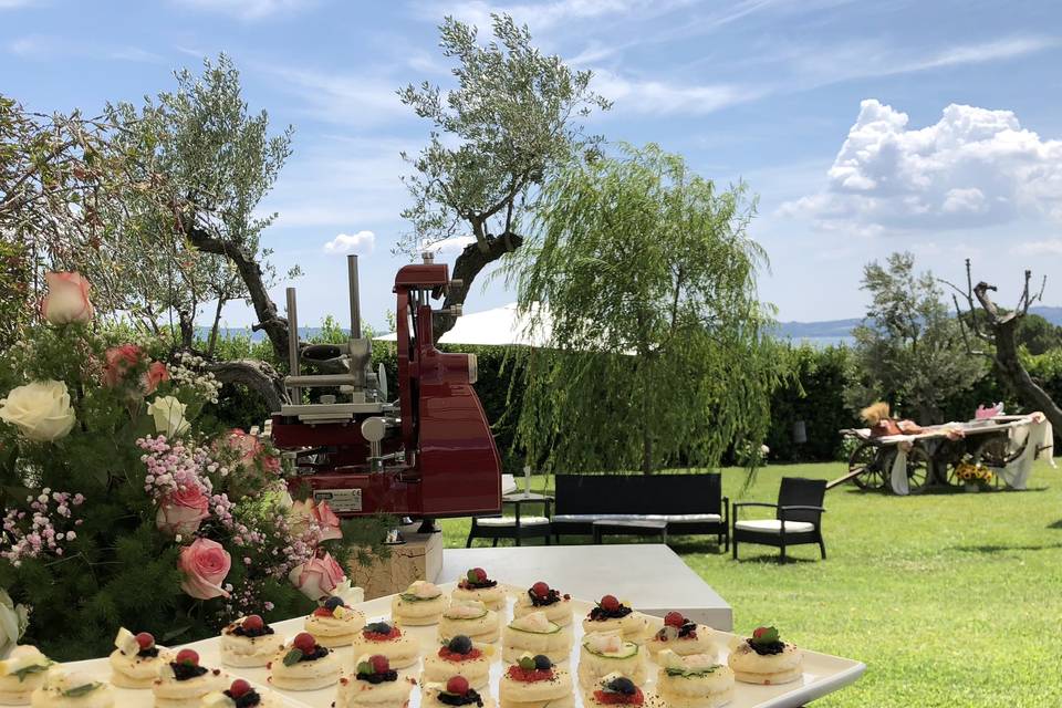 Aperitivo in giardino