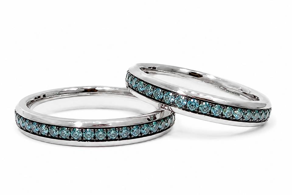 Fedi boreali con diamanti blu