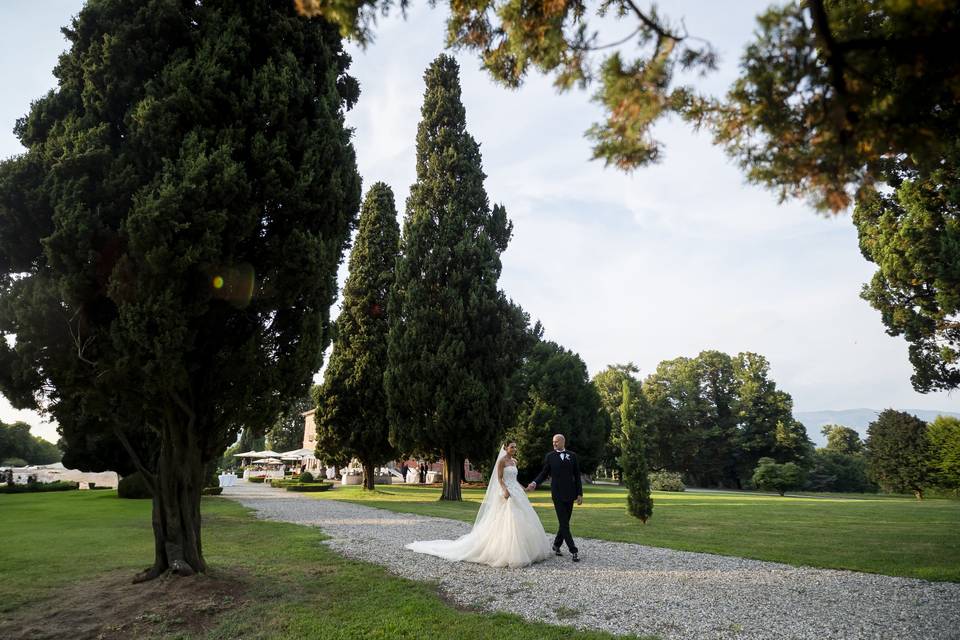 Sposi nel viale