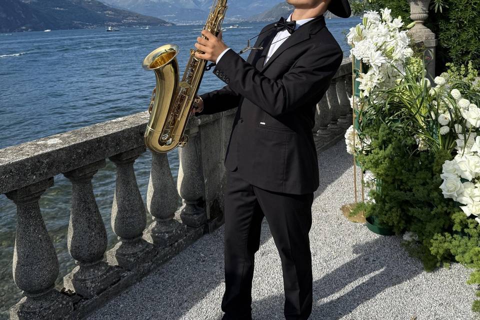 Sax Live