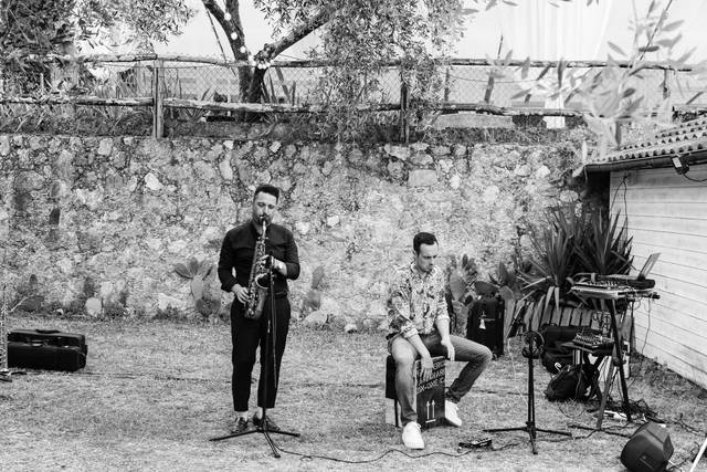 Sax e cajon