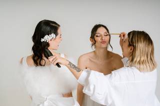 Elehesse Make-Up Studio
