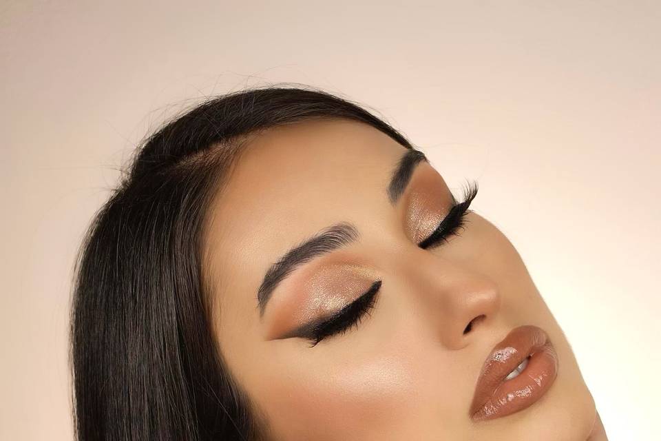 Nude glam