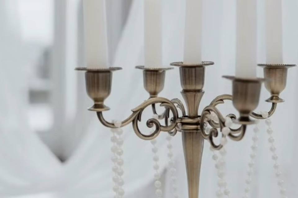 Candelabri con cascate di perl