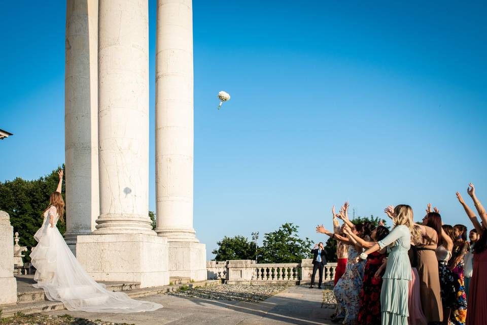 Lancio del bouquet