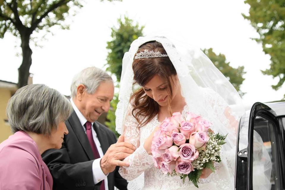 Entrata sposa in chiesa