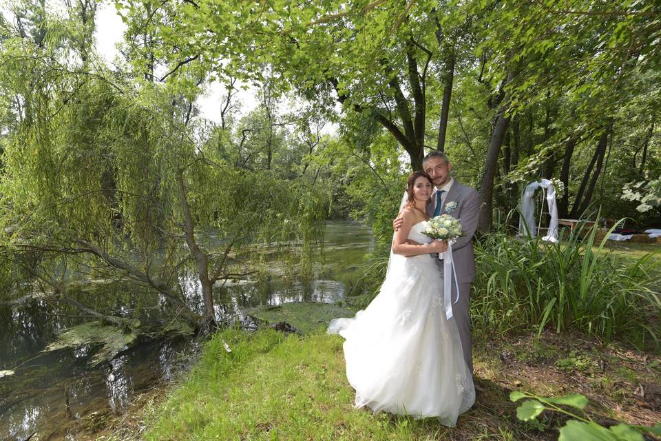 Matrimonio - foto sul fiume