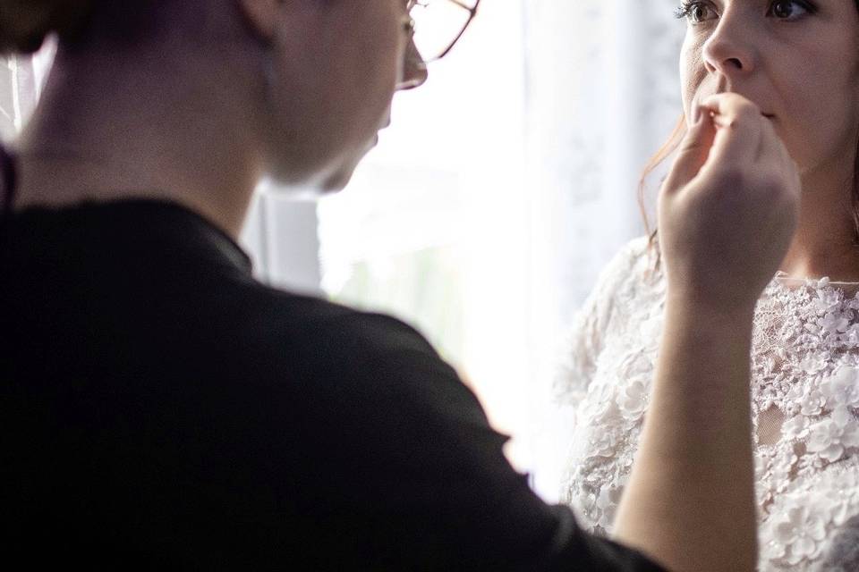 Simo Make-up Artist