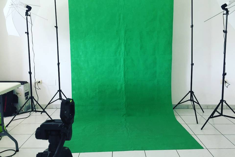 PhotoScreen