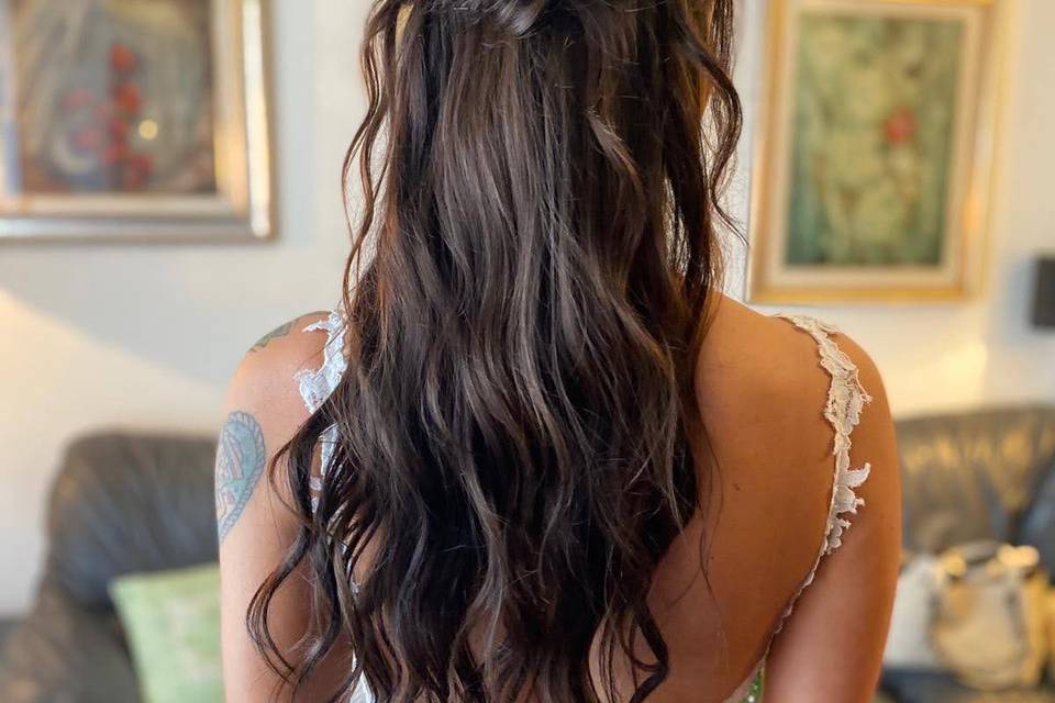 👰🏻