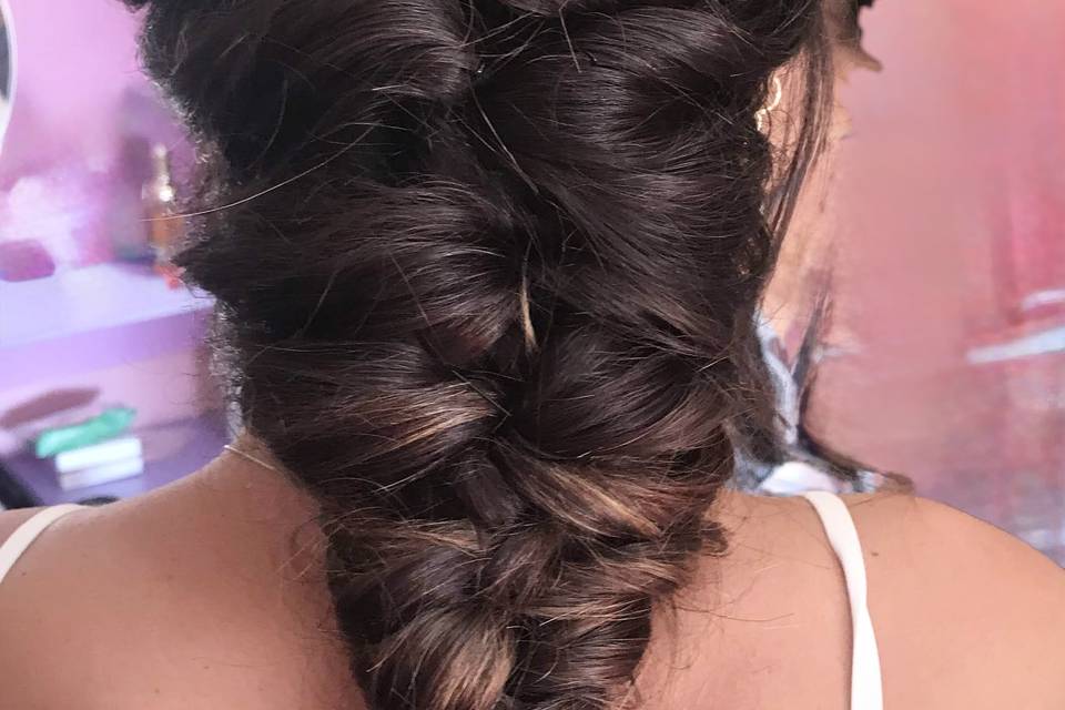 👰🏻