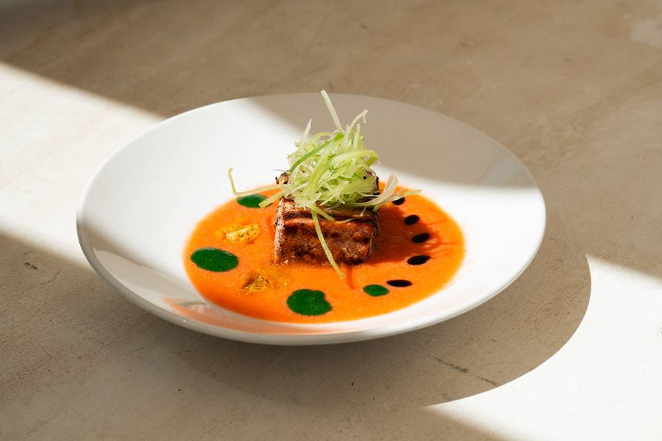 Cubo di tonno in gazpacho