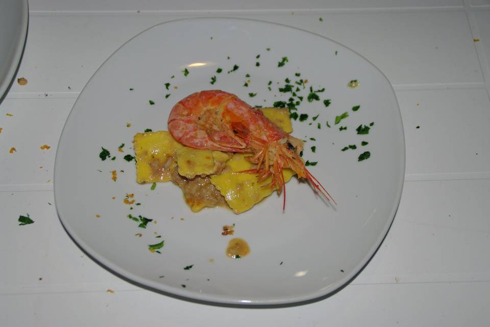 Ravioli di cernia con gambero