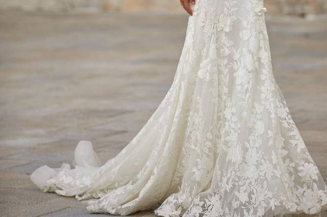 Atelier The Woman in White
