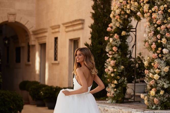 Atelier The Woman in White