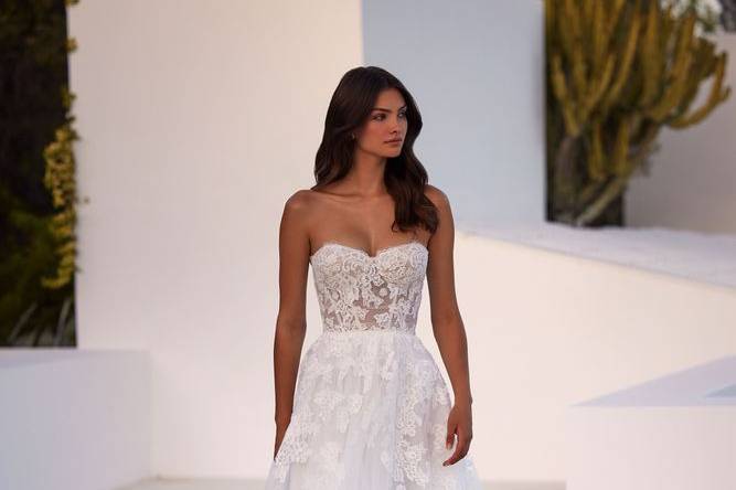 Atelier The Woman in White