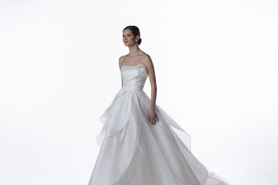 Atelier The Woman in White