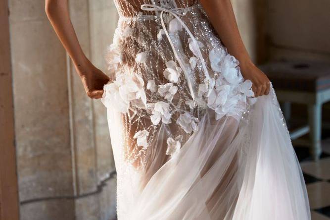 Atelier The Woman in White