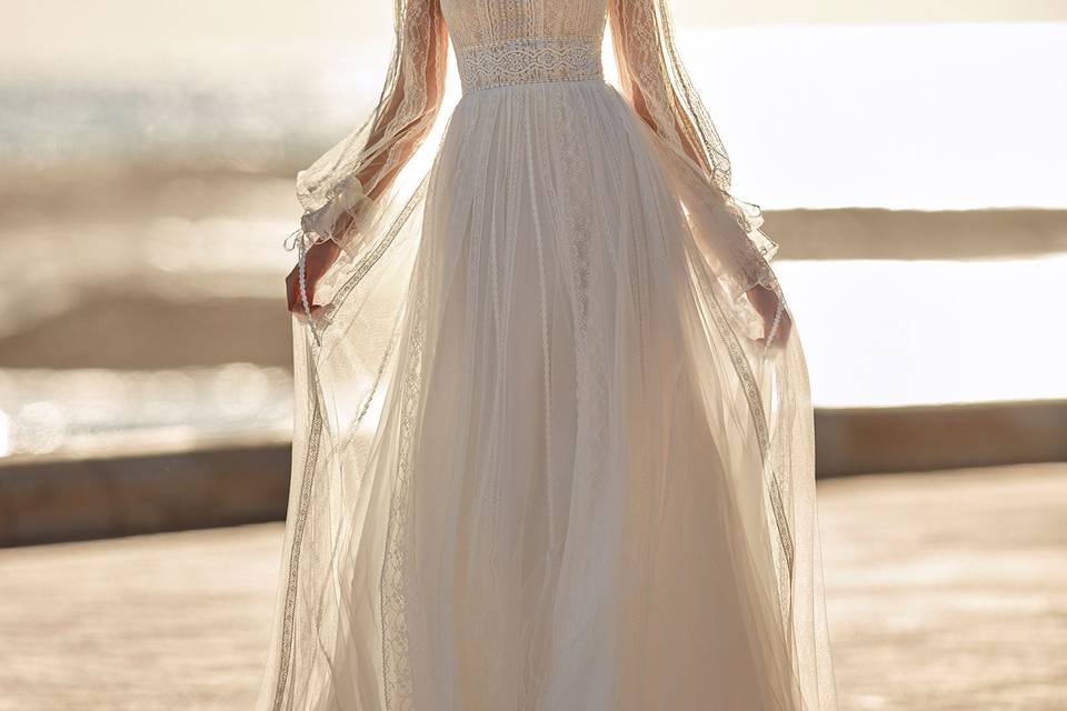 Atelier The Woman in White