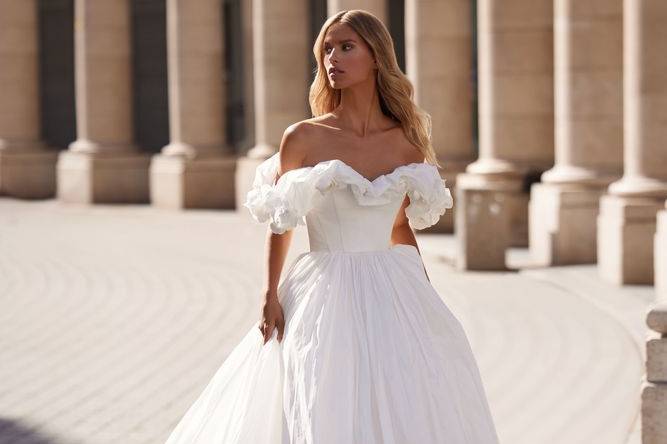 Atelier The Woman in White