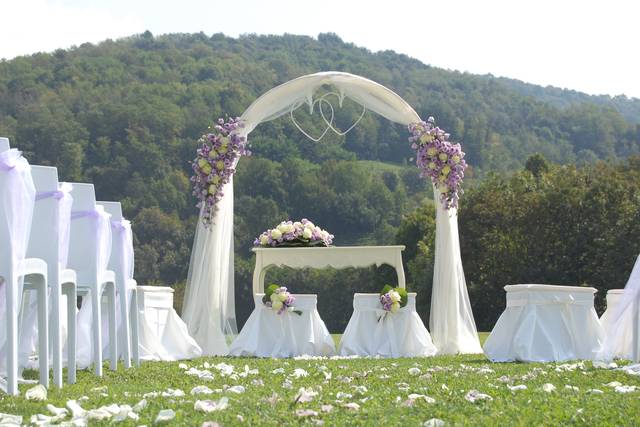 L'arco nuziale nel parco
