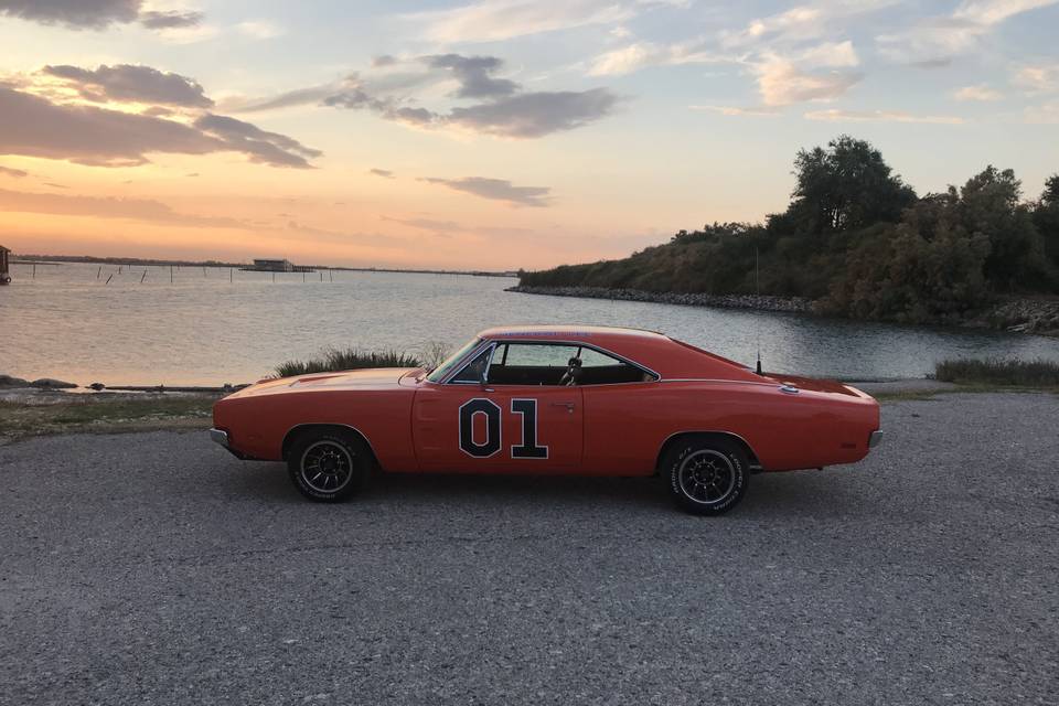 Hazzard: come è fatto il Generale Lee, Dodge Charger speciale