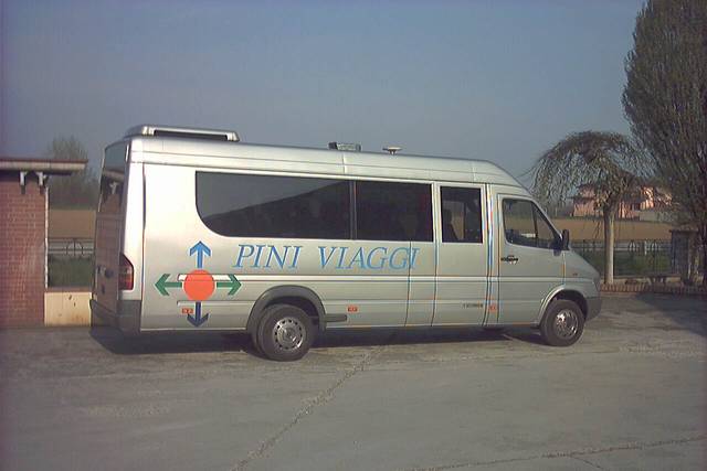 Mercedes-Benz 412